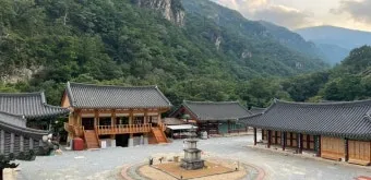 자연 속 템플스테이 베스트 10 (내소사 백담사 숨겨진 명사찰)_12