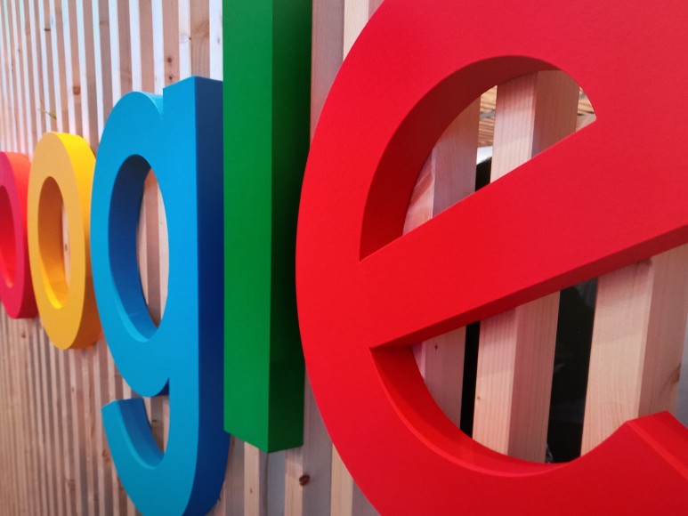 설치 방법이 간단하네요 구글 Play 스토어 4