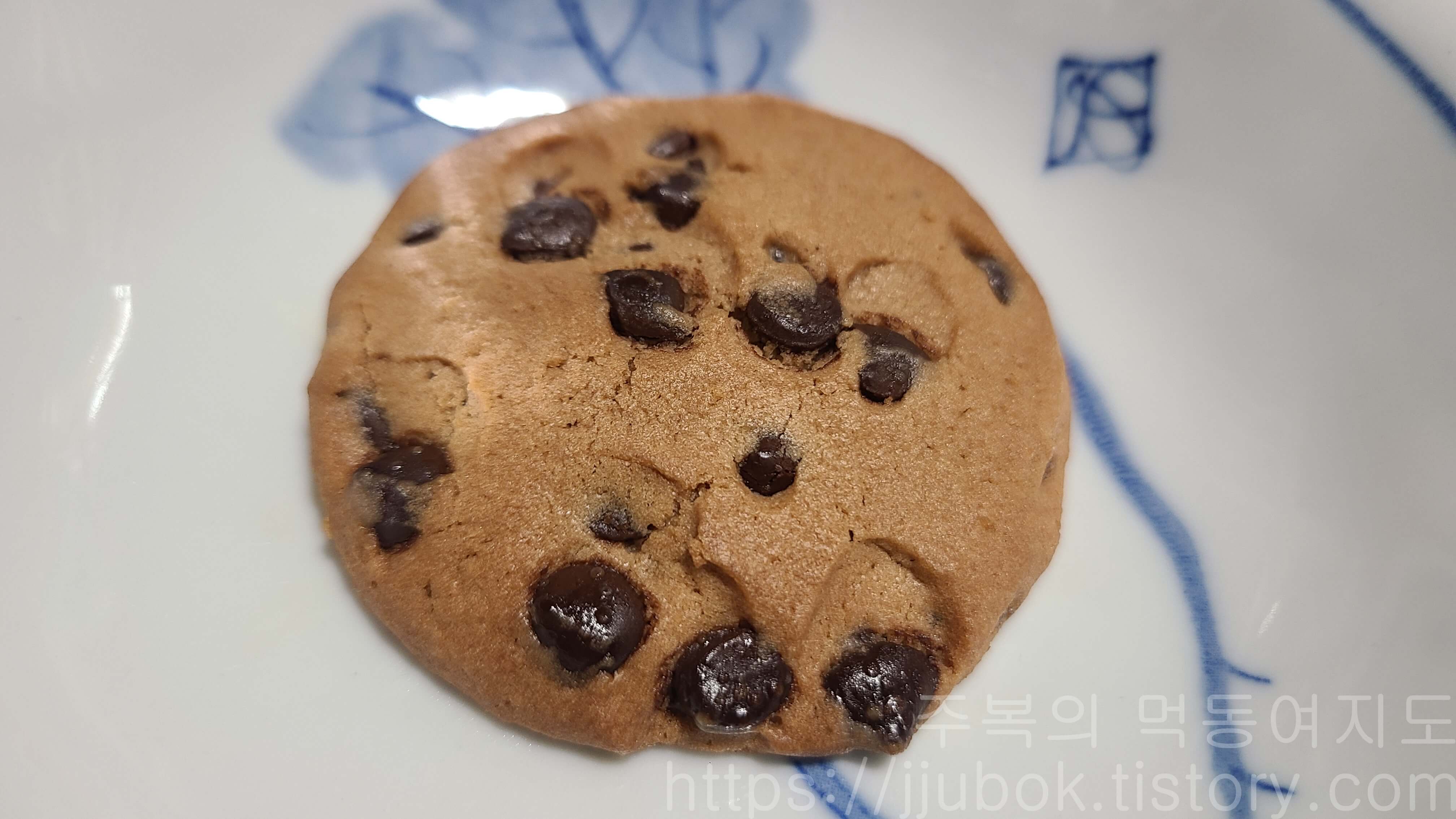 롯데-제로-초콜릿칩-쿠키-비주얼