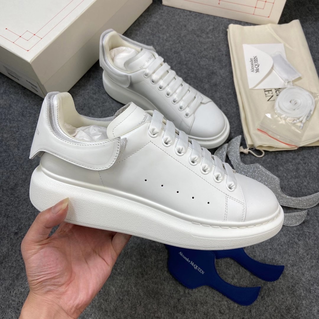  [ALEXANDER MCQUEEN] 알렉산더 맥퀸 오버솔 스니커즈 625161WHYB79129