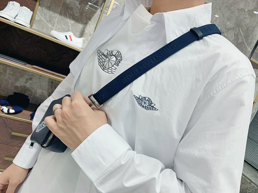  [DIOR] 디올 에어 조던 윙 셔츠 013C502J1581_C085