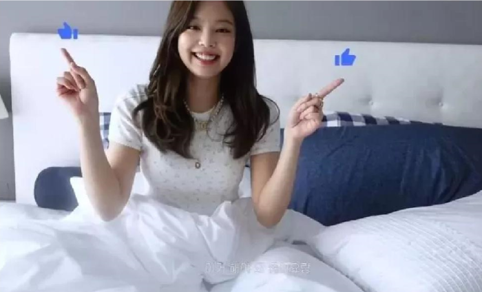  제니 유튜브 개설 하루만에 154만 구독자 골드버튼 받다!!!
