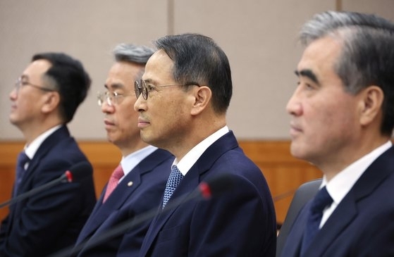 김규현 국정원장· 권춘택 김수연  1·2차장 경질 교체 황원진 홍장원 김용현 경호처장 프로필