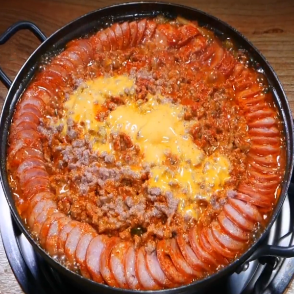  수원 팔달구 인계동 맛집 이나경송탄부대찌개 수원시청역 맛집 생생정보 햄폭탄 부대찌개
