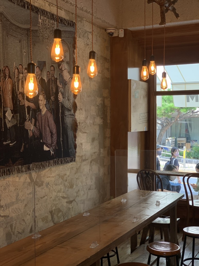 :: 런던베이글뮤지엄 안국 카페 16