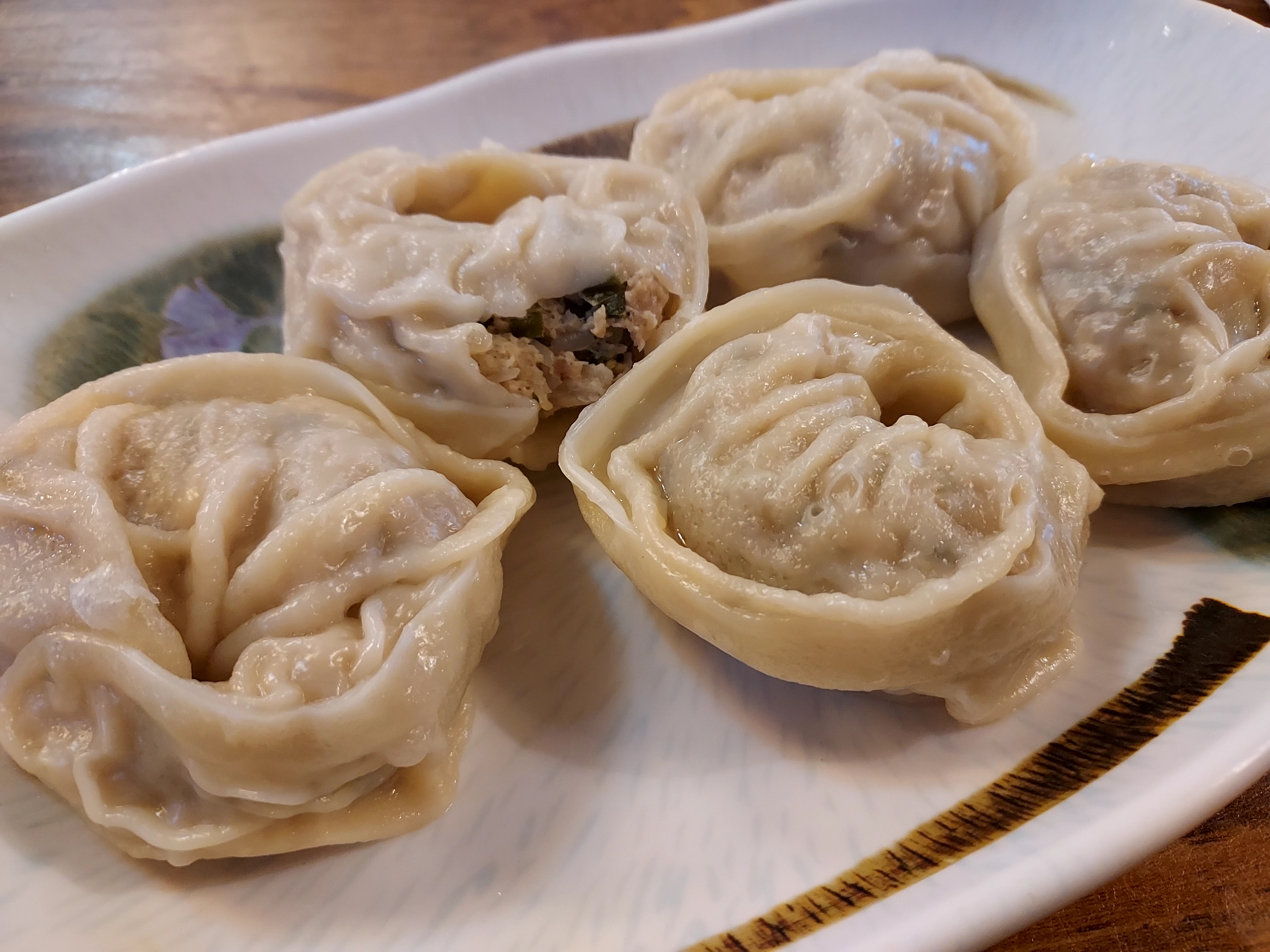  안국역 40년 전통의 맛이 느껴지는 곳 '비원 손칼국수'