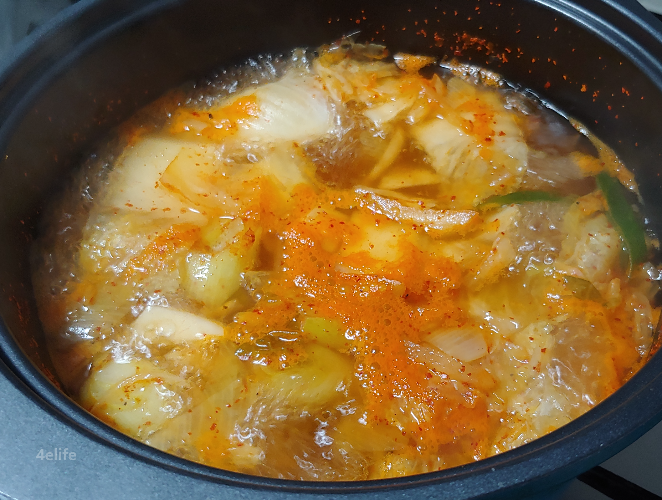  [요리] 입맛을 돋구는 얼큰 김치 수제비
