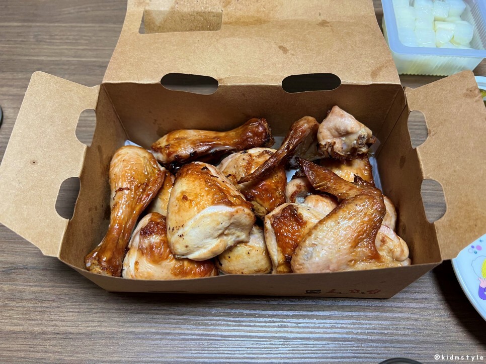 오꾸닭오븐에꾸운닭 이미지