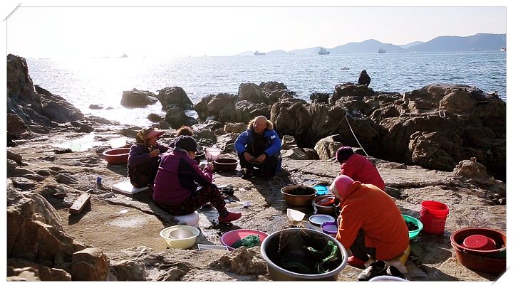  아주 각별한 기행 이우석 부산 먹거리 돼지국밥 맛집 로드 찾아가는 방법