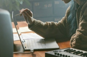 노트북 배터리 수명 확인하는 방법 배터리 보고서 관리 소프트웨어