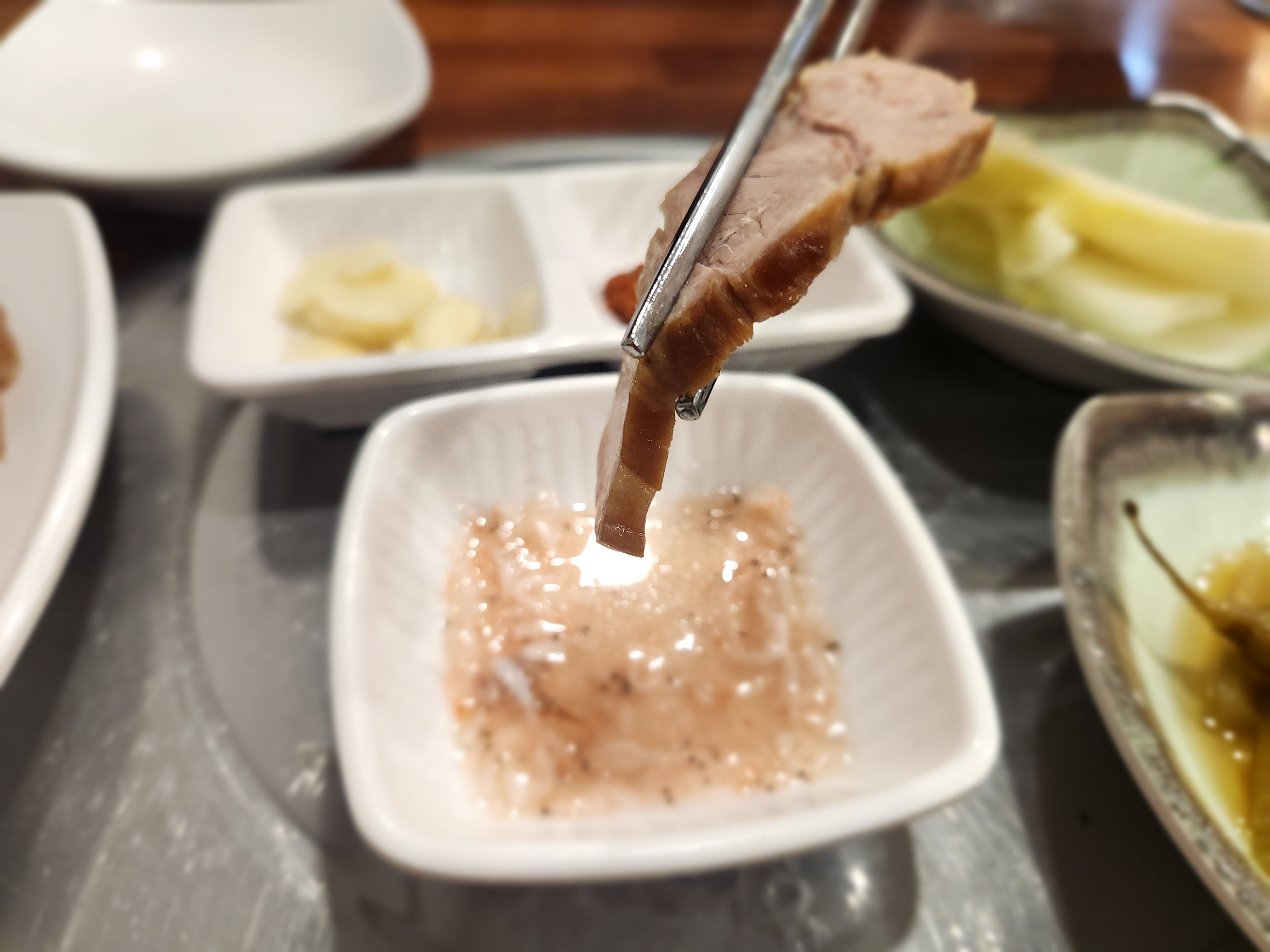 메밀래 수육
