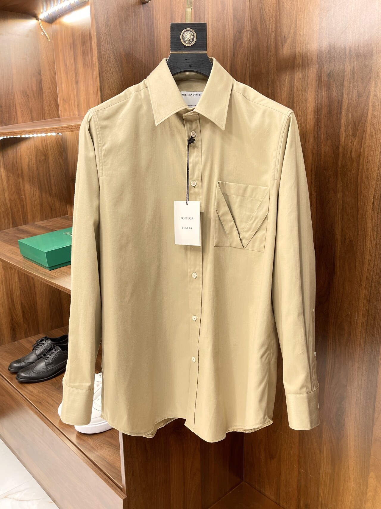  [BOTTEGA BENETA] 보테가 베네타 V 포켓 헤링본 브라운 셔츠