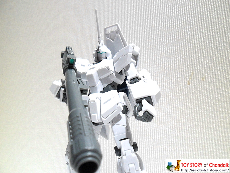 [반다이] BANDAI – HGUC / RX-0 UNICORN GUNDAM [UNICORN MODE] FULL PSYCHO-FRAME PROTOTYPE MOBILE SUIT / 유니콘 건담 [유니콘 모드]