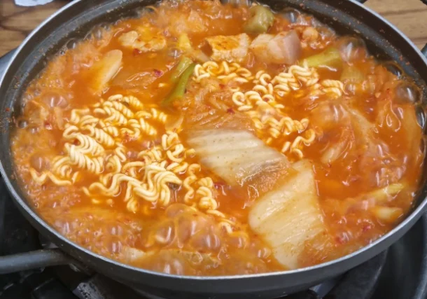 오양식관-김치두루찌개-전현무계획