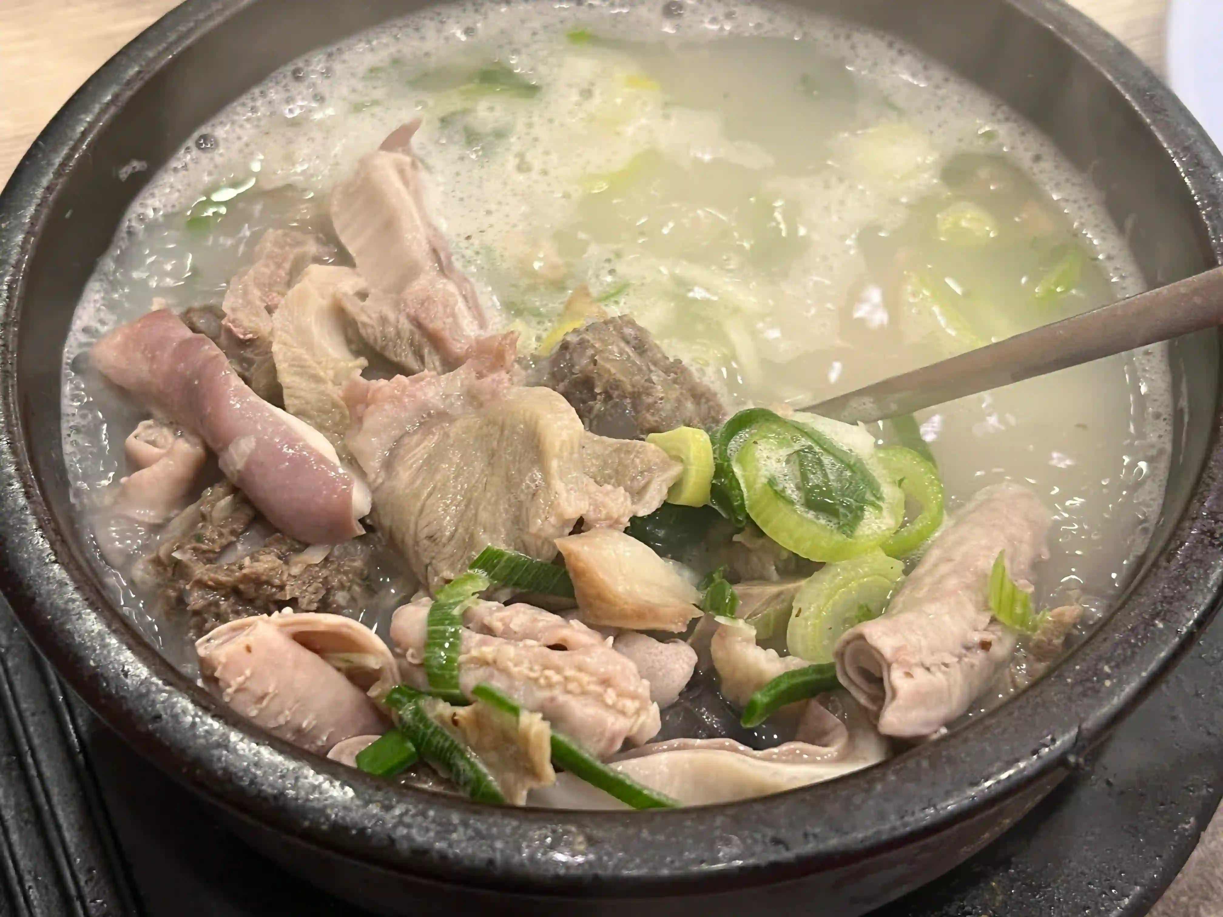 순대국밥 고기 사진