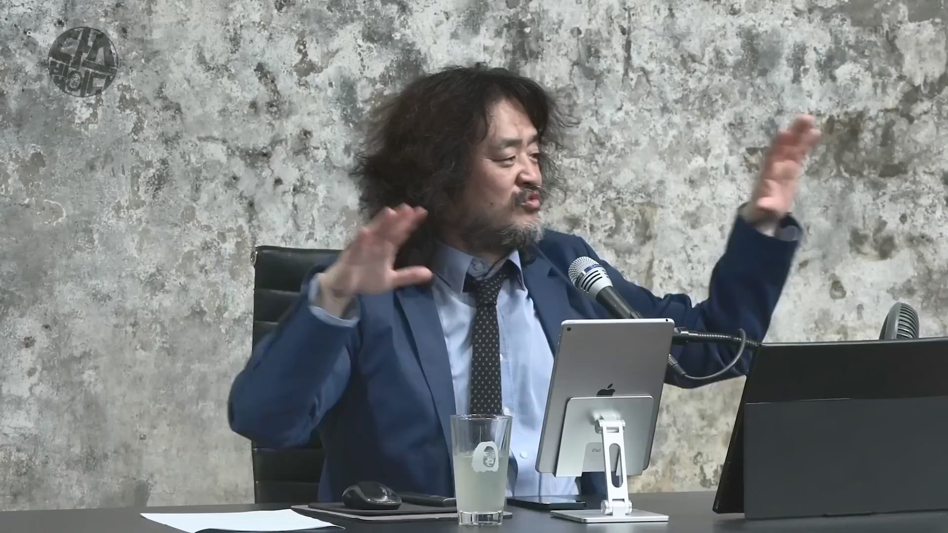[김어준의 다스뵈이다] 331회 김건희의 흑염소, 명태균의 똥개, 국정원의 설레발.mp4_20241102_153250.457.jpg