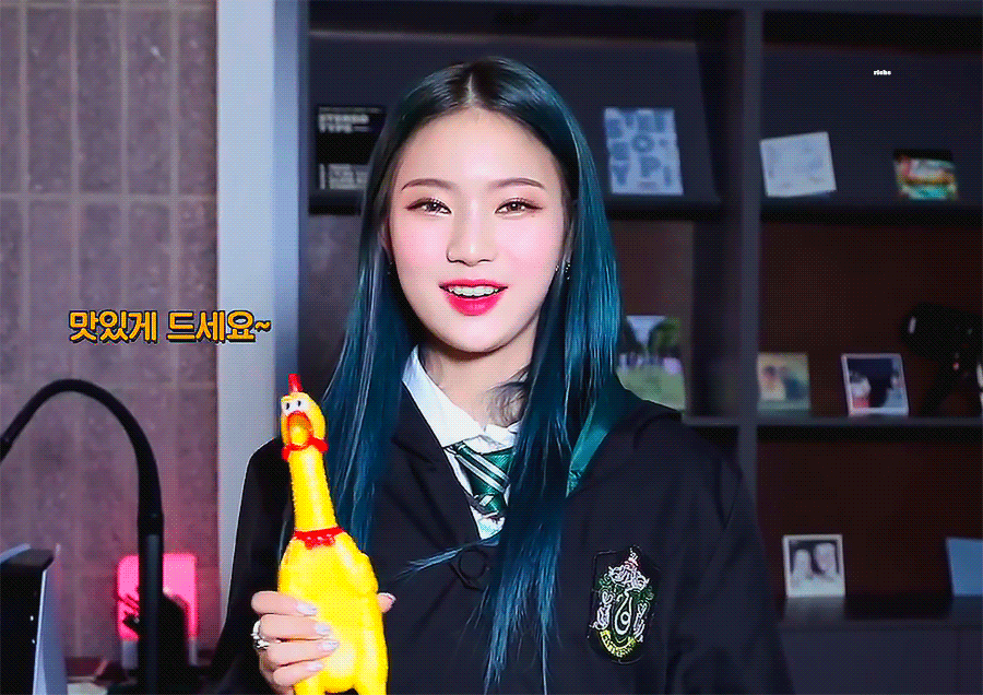 할로윈이라고 올라온 스테이씨 사진 모음.jpg | 인스티즈