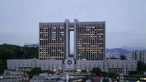 법원