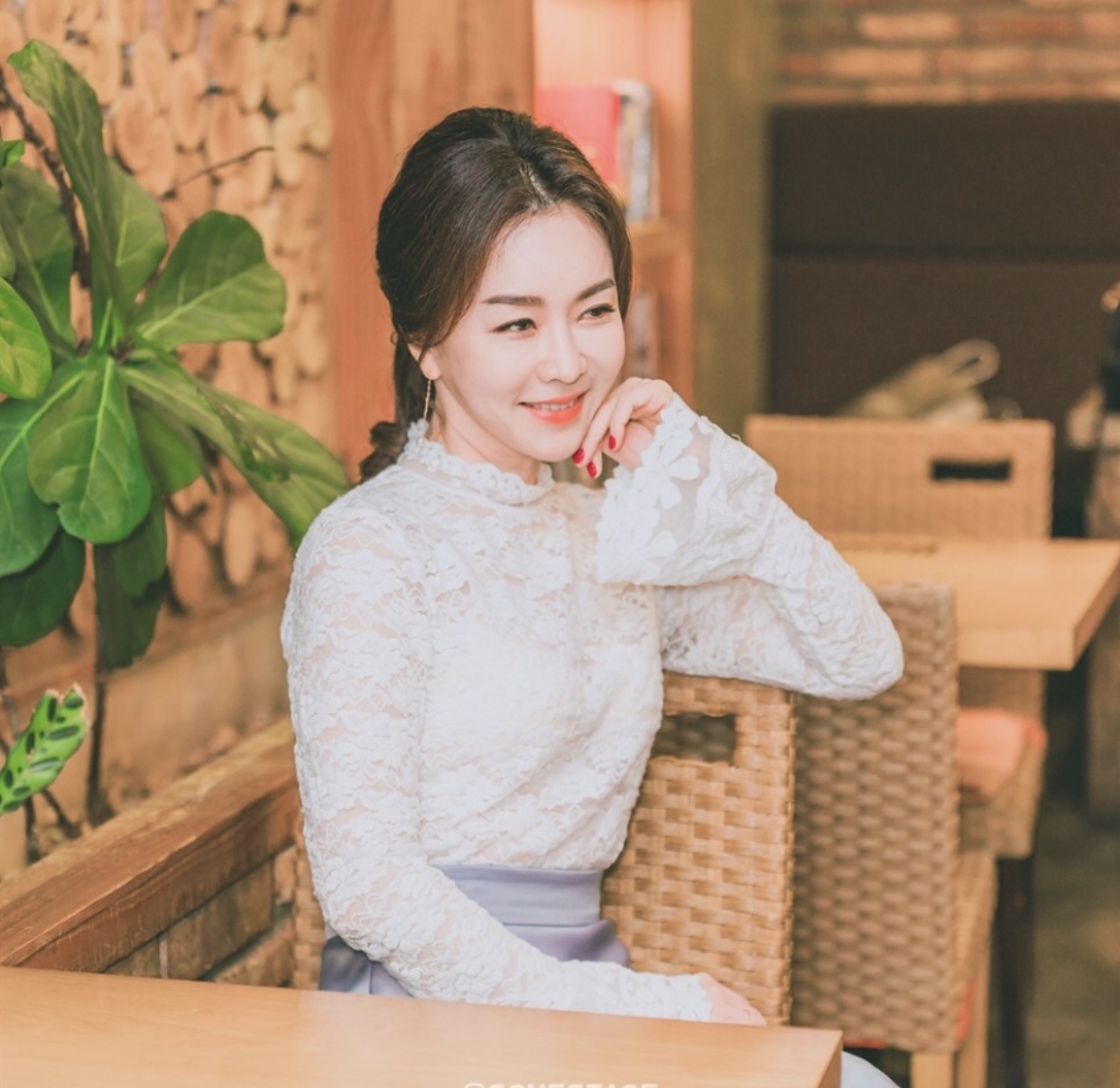  배우 김정난 과거 송일국 열애 및 결혼