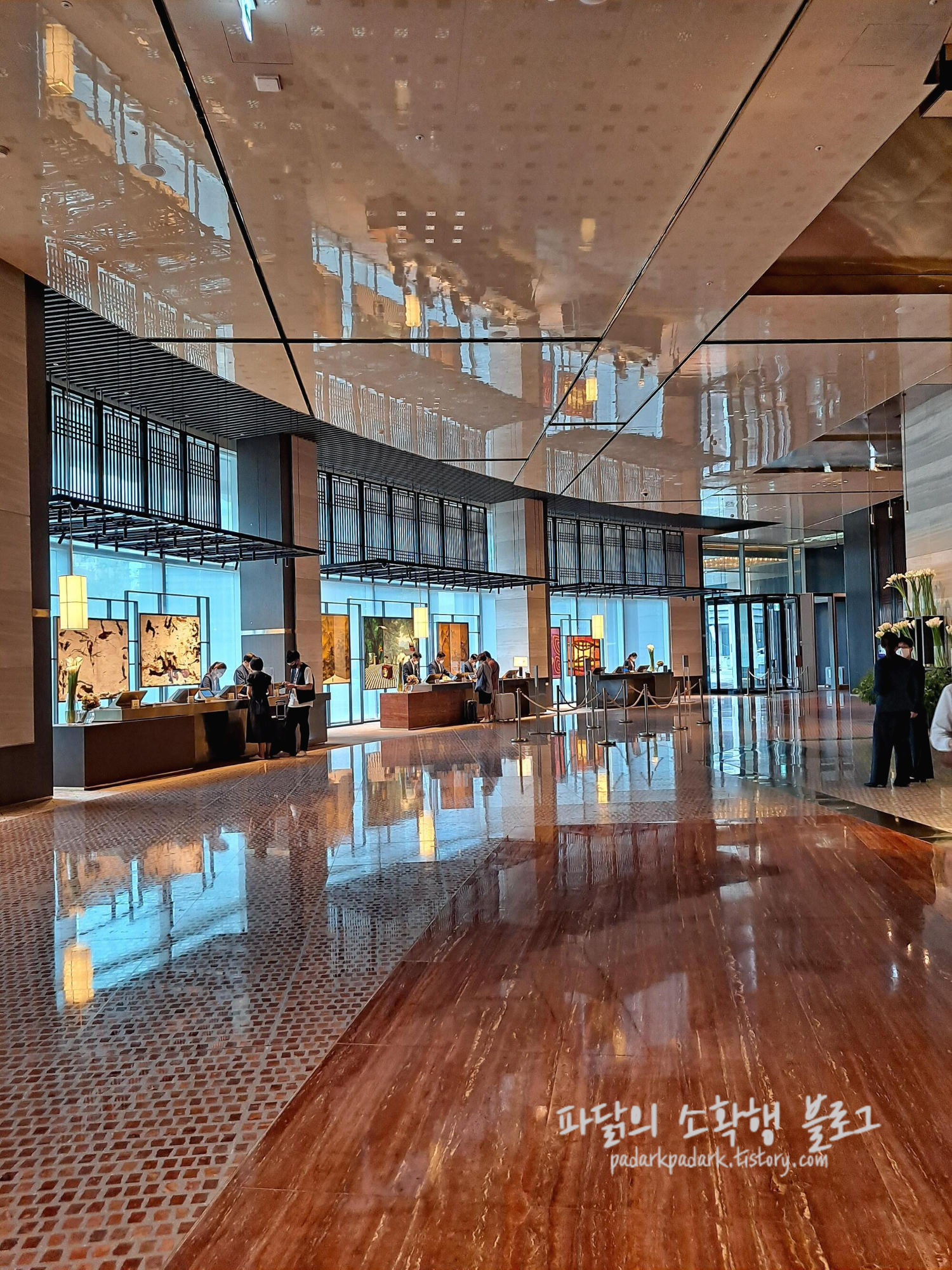 Jeju Grand Hyatt loby