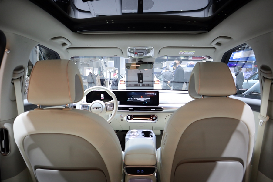 모터쇼실내가 더 22