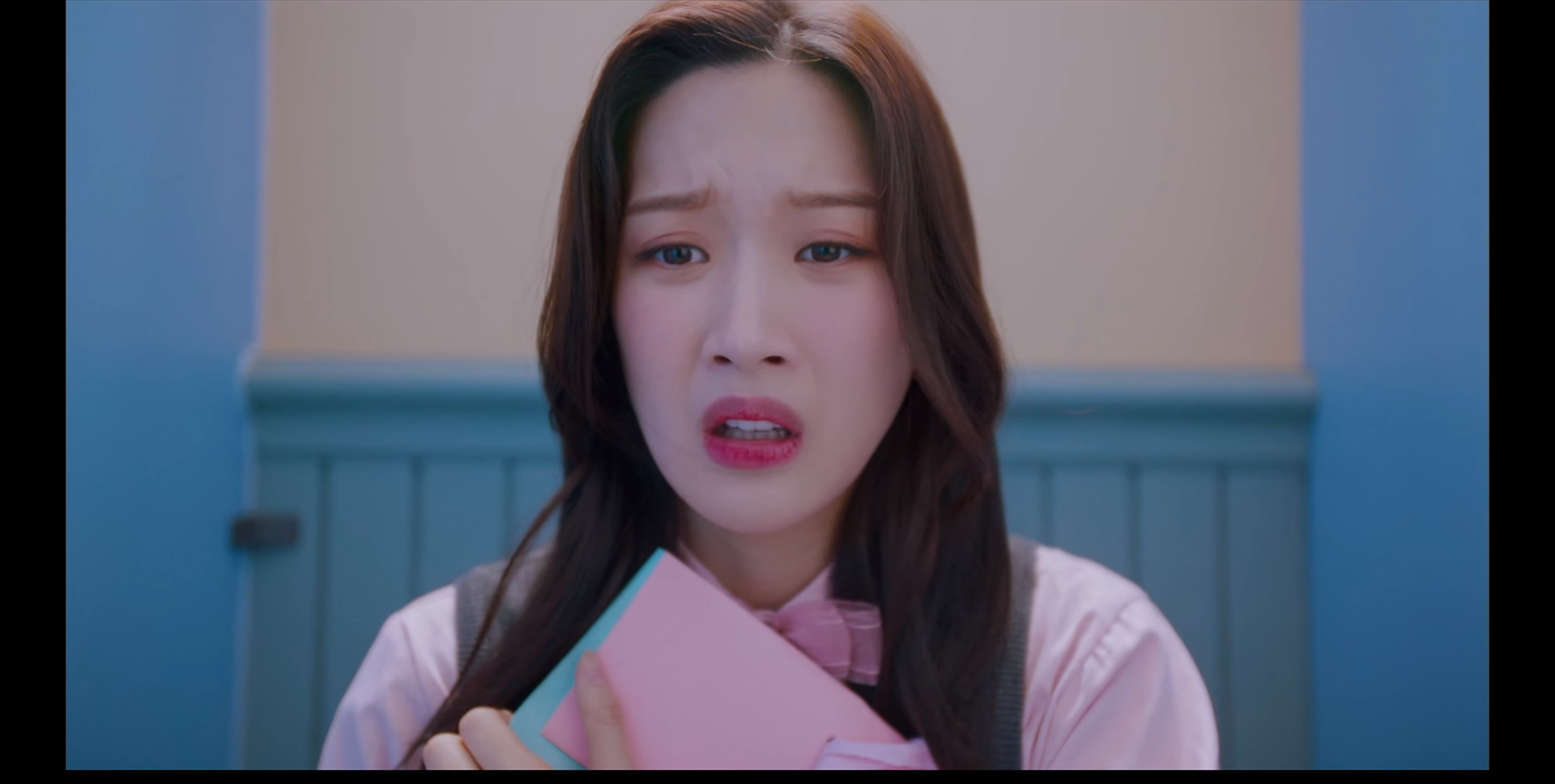 어떤 비밀 약속을 했는지 모르는 임주경