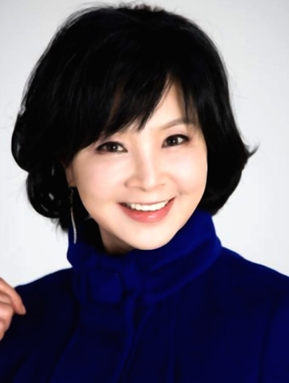  정소녀 가봉대통령 자녀 출산설 재조명