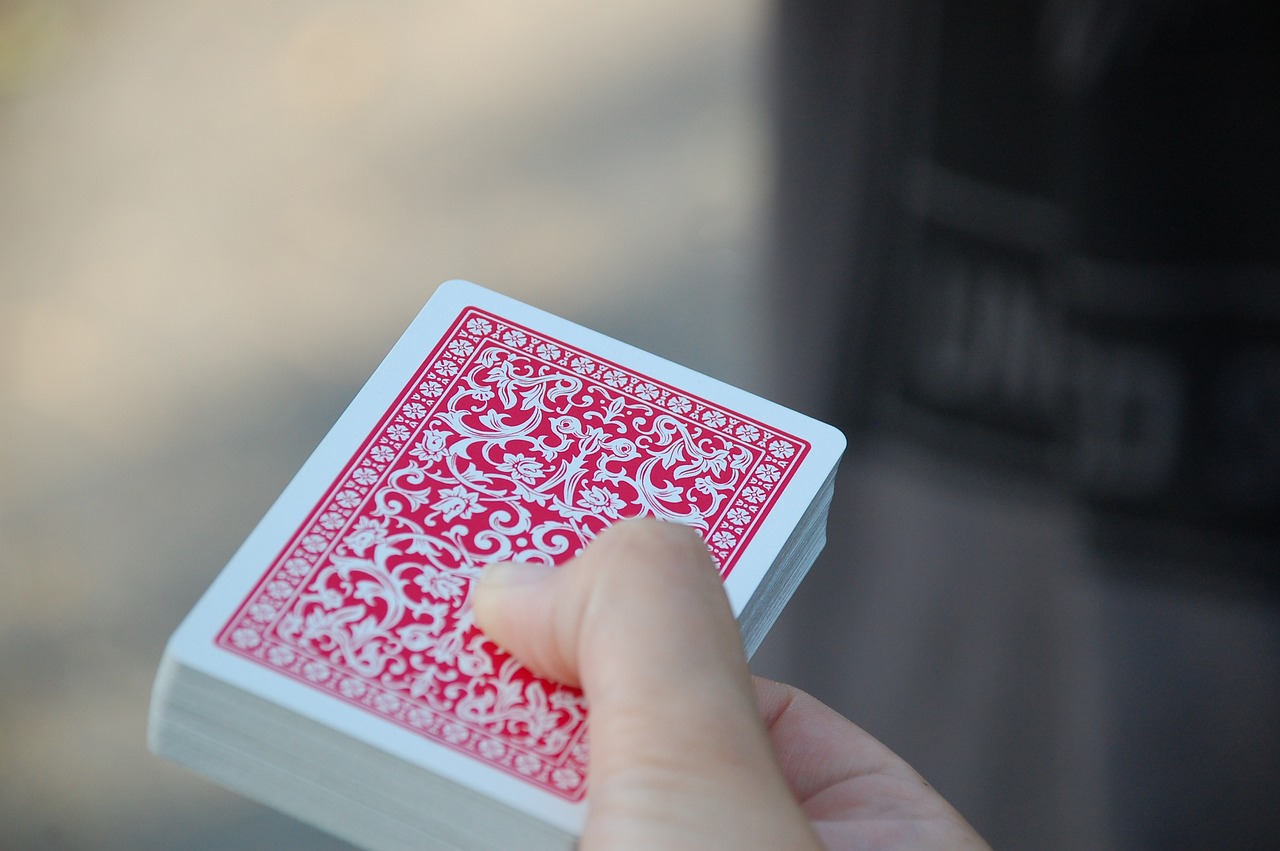 선물시장과 카드게임(Card Game)의 차이점