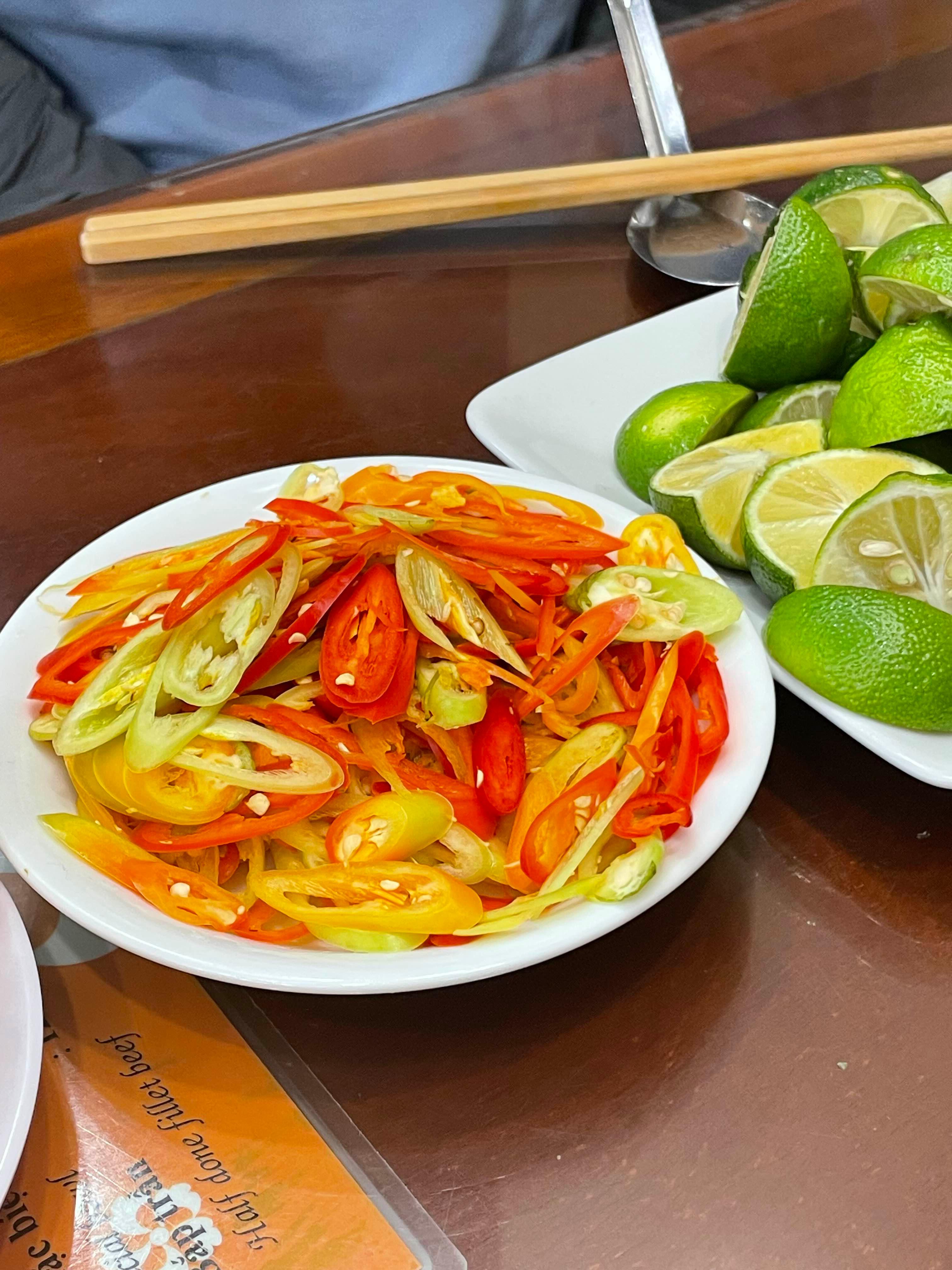 vietnam-hanoi-travel-trip-pho10-베트남-동남아-해외여행-여행-하노이-포텐-포10-쌀국수-맛집-쌀국수맛집-문재인-대통령-맛집-매운쌀국수-매운맛-웨이팅