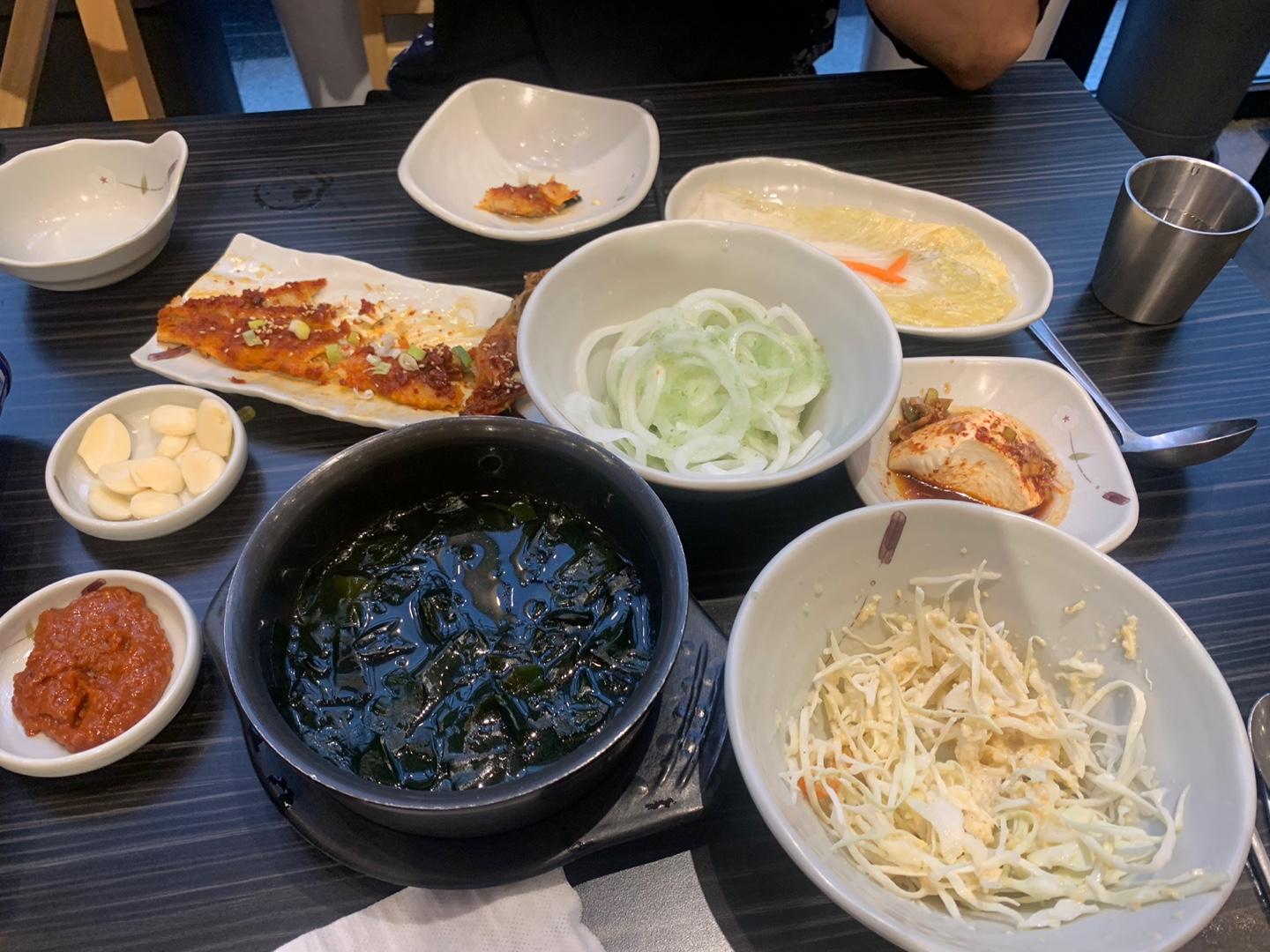 초가삼간숯불갈비 이미지