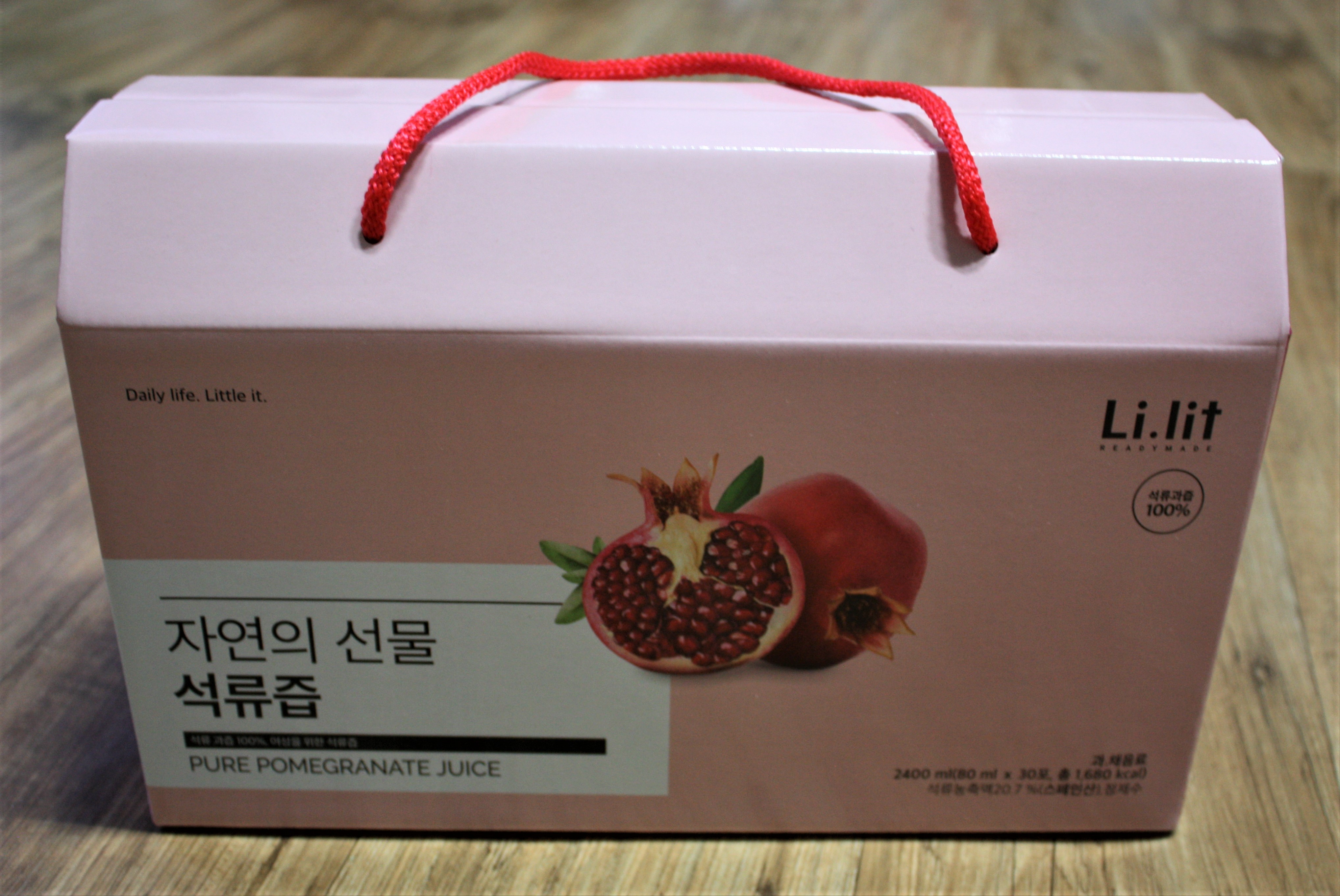  여성건강에 좋은 석류즙 사드렸어요^^