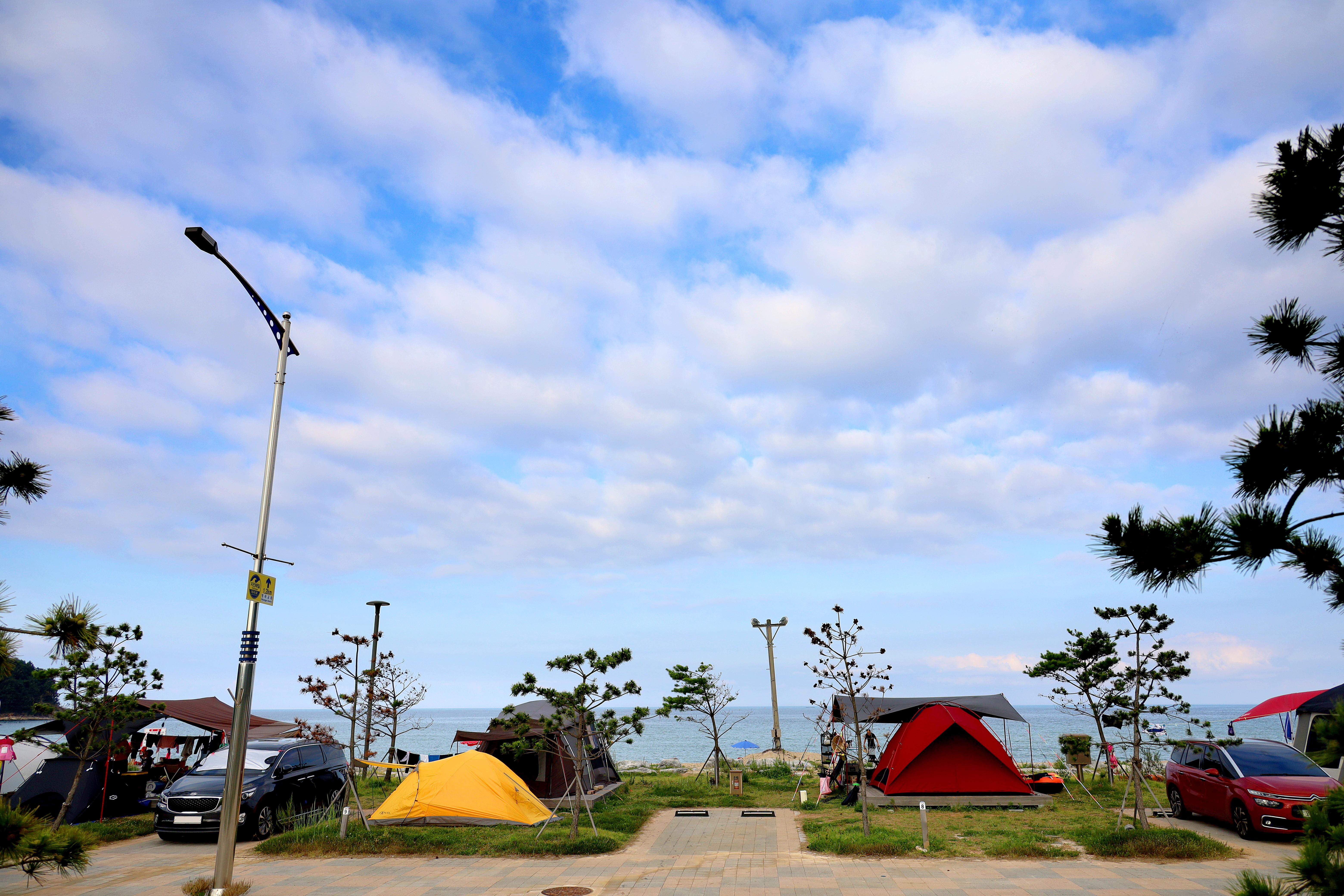  여기는 대한민국 최북단 청정 오토캠핑장입니다, 명파해변 오토캠핑장