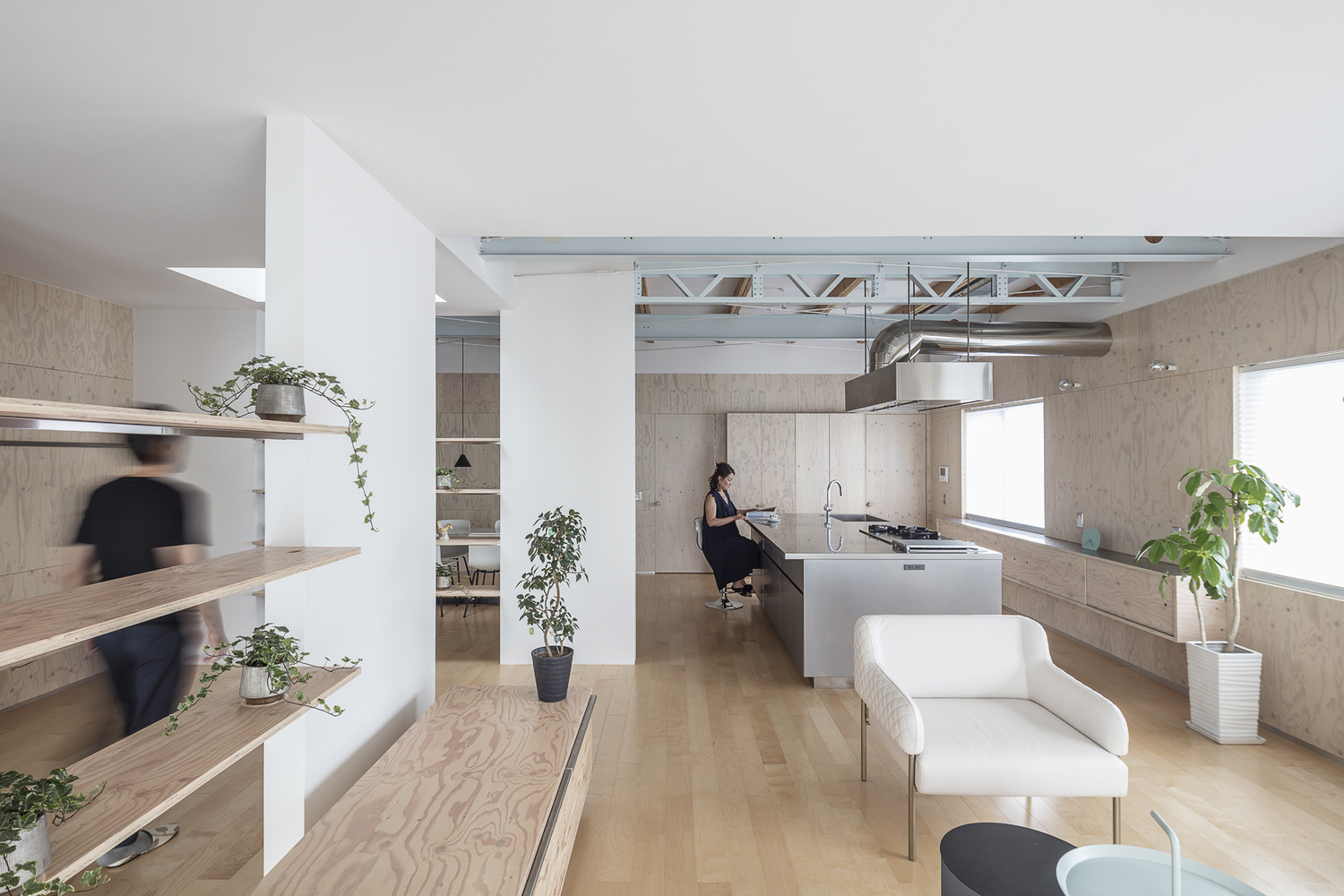  우드 & 화이트, 차분한 일본 하우스 인테리어 <House in Honjo>