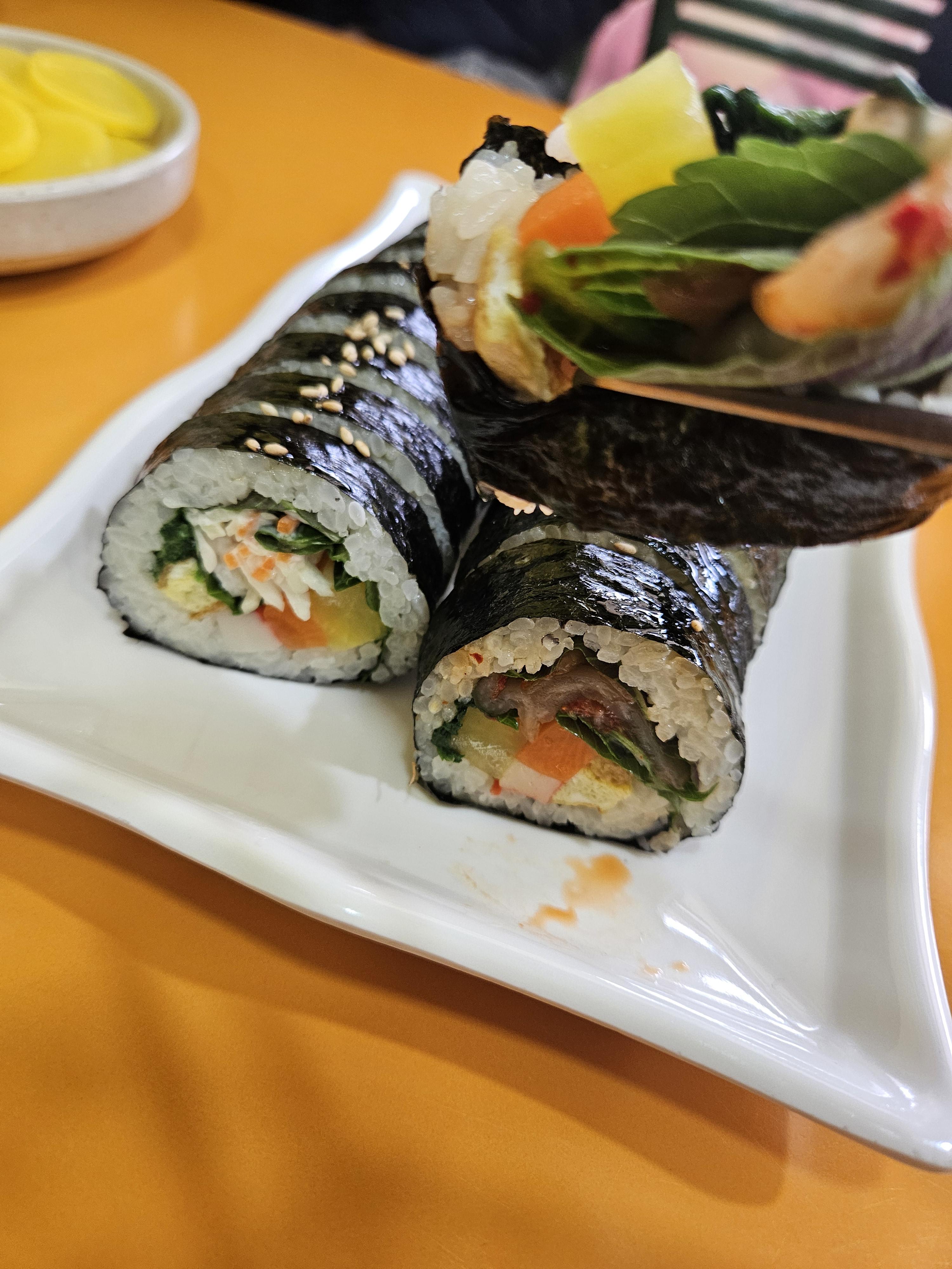 Namujeotgarak (나무젓가락) 3