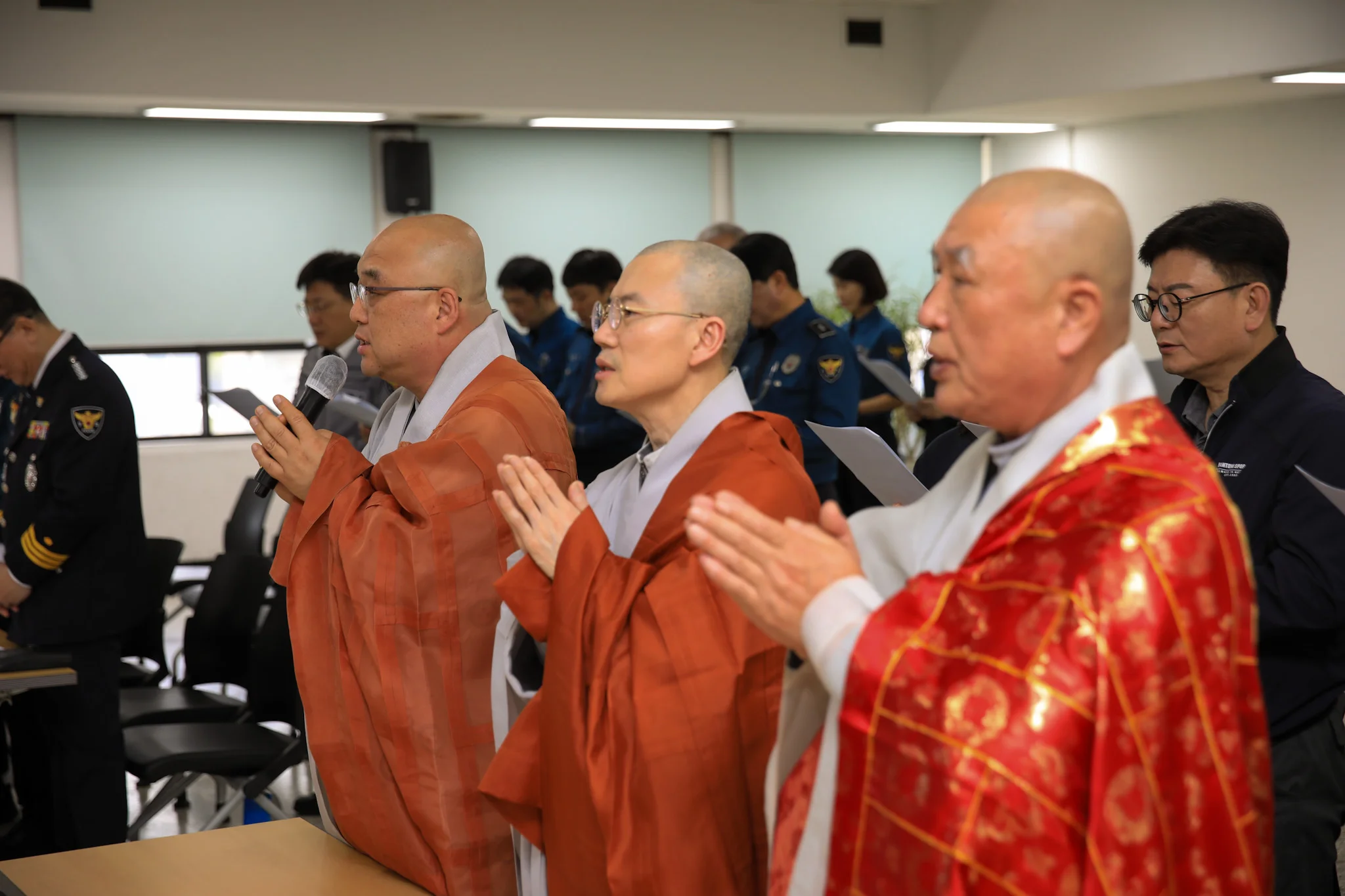 관불의식에 참석한 경승회 스님들