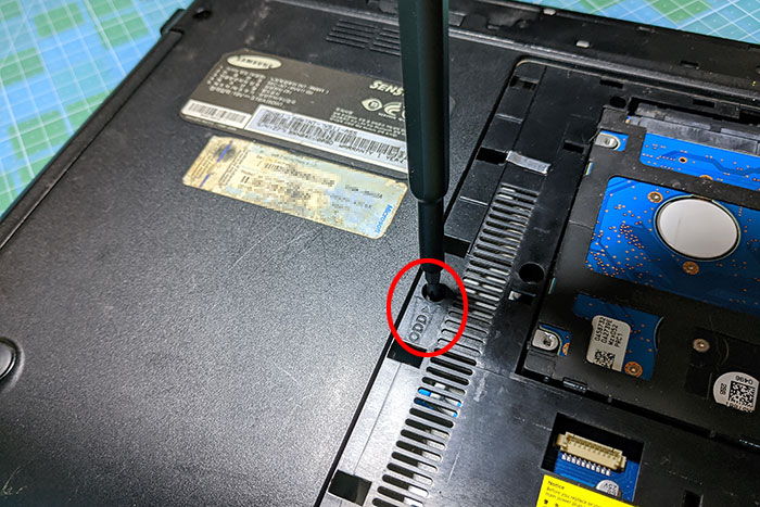 구형 노트북의 소켓 CPU 교체, 노트북 분해와 어댑터 사양 확인 방법 구형 노트북의 소켓 Cpu 교체, 노트북 분해와 어댑터 사양 확인 방법