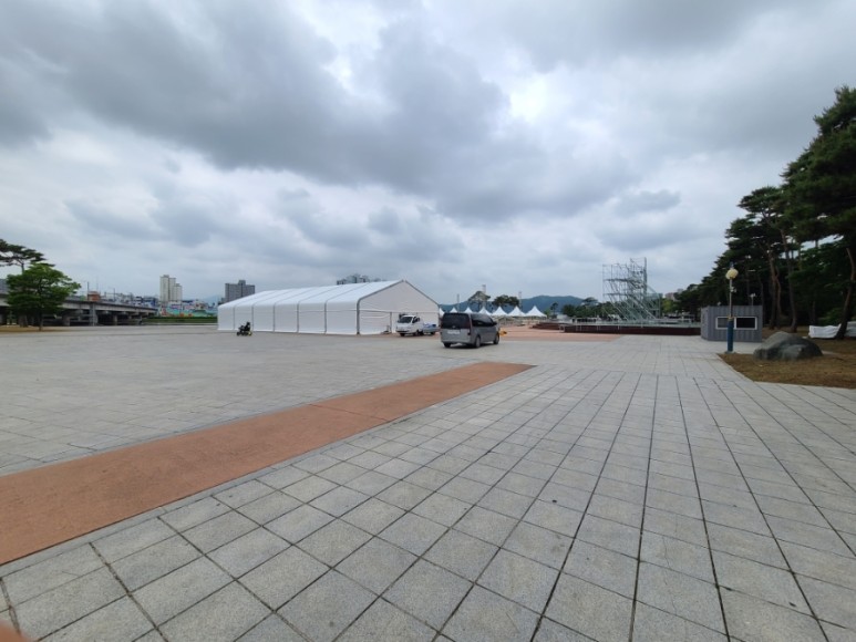 대구, 경상북도, 경남전시관 대여업체에 야외행사에 필요한 텐트 전시 부스 설치 2