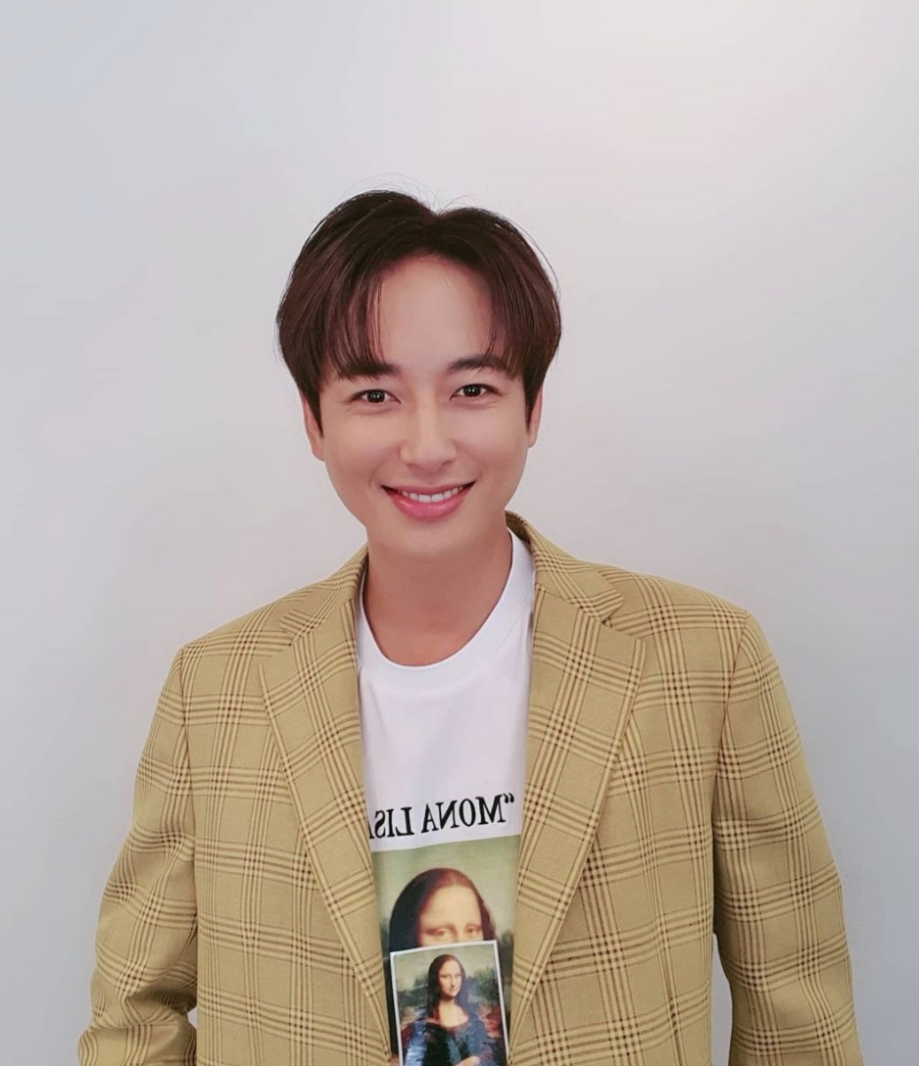  배우 겸 가수 이지훈 결혼 나이 예비신부 직업 여자친구 화제