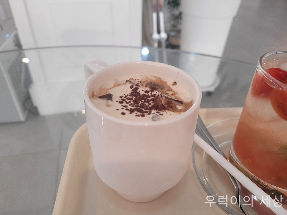 강릉중앙시장 카페 리도커피 너트크림라떼