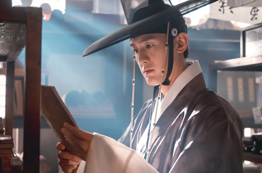 밤에 피는 꽃 등장인물 출연진 인물관계도 기본정보 총정리 