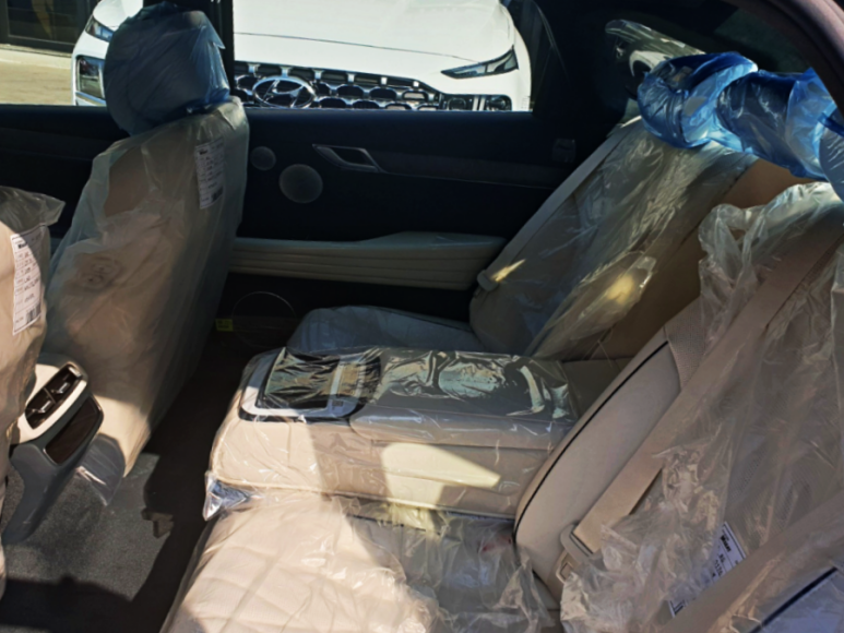 Genesis g80을 성공적으로 타고 있나요? 3