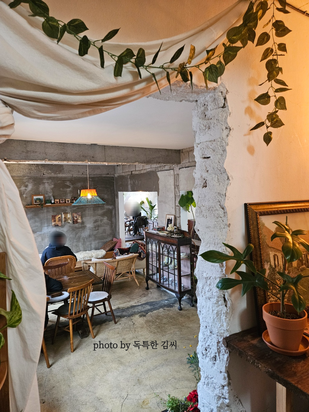 빈티지 감성 진해 속천 카페 그라시아스마드레 바다 추천
