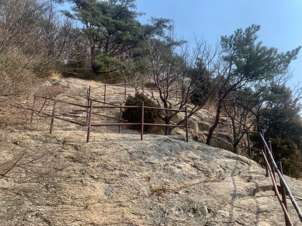 마당바위