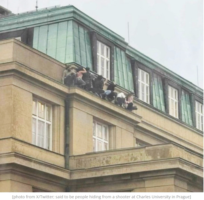 프라하 카렐대에서 총기난사로 최소&nbsp;14명 사망 20여명 부상...사망자 VIDEO: Gunman opens fire in a Prague university&#44; killing 14 people in Czech Republic&rsquo;s worst mass shooting늘어날 듯