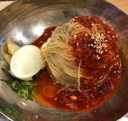 비빔냉면