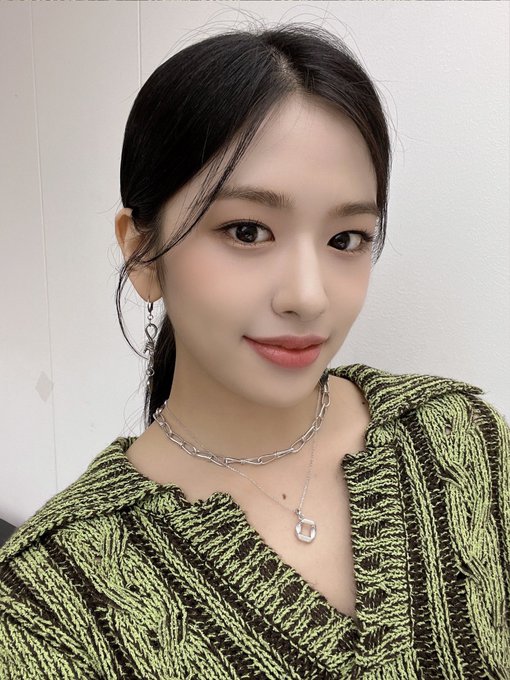 아이브짤 아이브배경화면 짱이브 아이브공식트위터짤 아이브짤모음 유진가을레이원영리즈이서 IVE MEMES - undefined - IVENING 원영이와 이서의 출국 전날 밤 아이브짤 아이브배경화면 짱이브 아이브공식트위터짤 아이브짤모음 유진가을레이원영리즈이서 IVE MEMES - undefined - IVENING 원영이와 이서의 출국 전날 밤