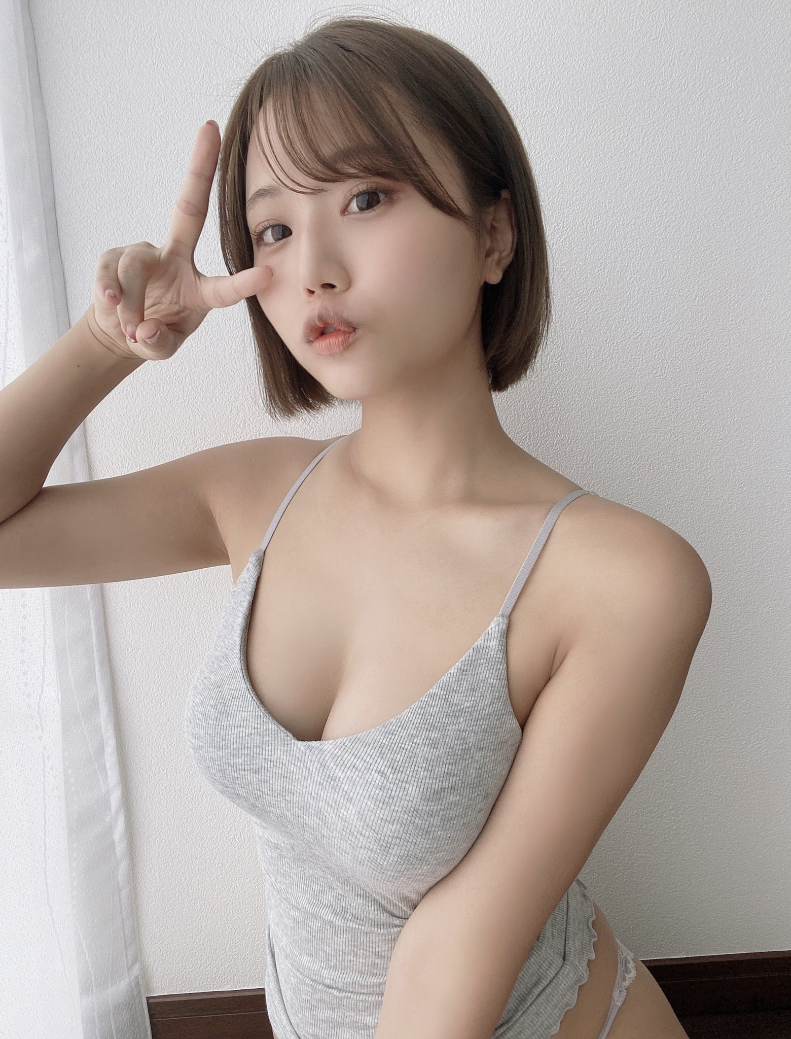 일본 배우 혼고 아이 本郷 愛 SNS 셀카 사진들 모음