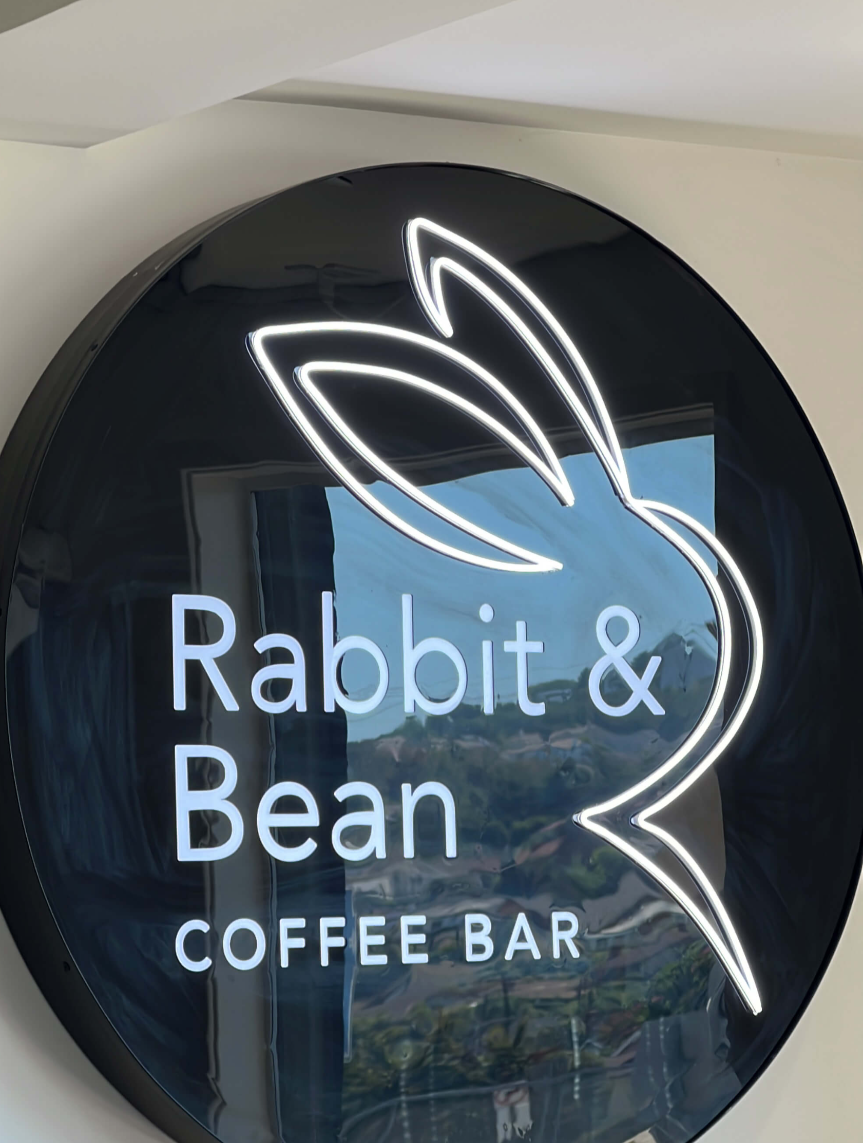 오렌지 카운티 Rabbit Bean Coffee Bar 