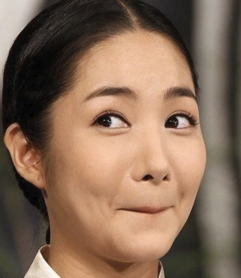 아이즈원 레트로 냉장고, 빨강머리 3