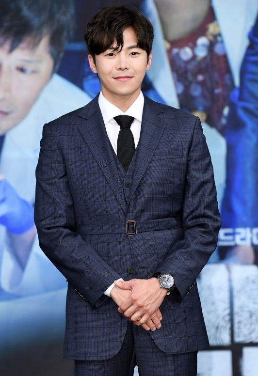  배우 박은석 반려동물 해명에 이은 500만원 위자료 청구 소송